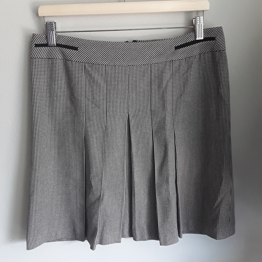 LOFT Black and White Houndstooth A-Line Skirt Size 8 Women's Medium